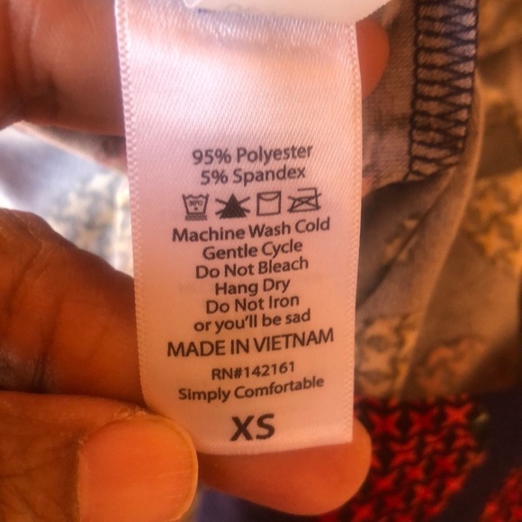 LuLaRoe Simply Comfortable Disney Mickey Mouse Head Irma Top Size X- Small NWT - Picture 13 of 13